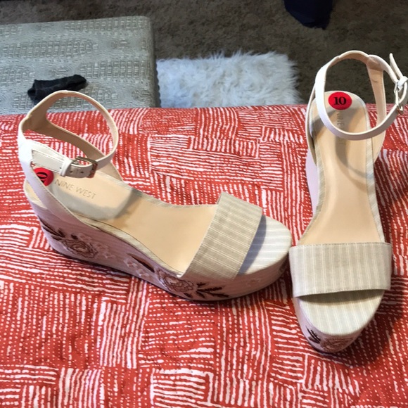Nine West Shoes - ⭐️🆕 Nine West wedge sandals